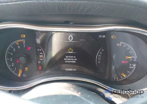 2015 Jeep Grand Cherokee Summit из США, поврежденный, VIN 1C4RJFJT2FC697565